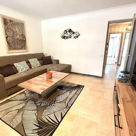 - 4 People - Parking - Terrace Apartment *